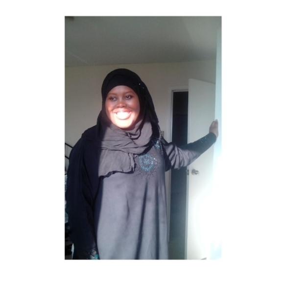 Meet your Posher, Aisha - Picture 1 of 2